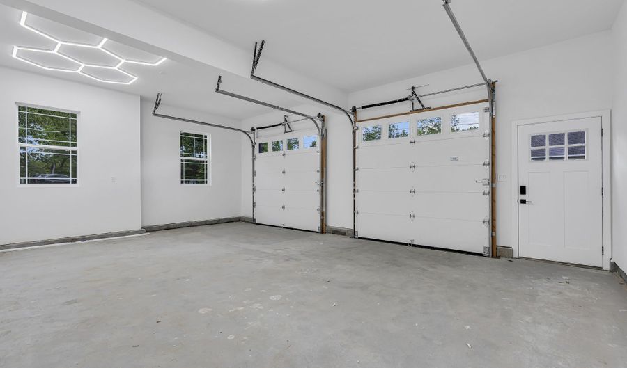 127 Rogers St, Bayville, NJ 08721 - 4 Beds, 3 Bath