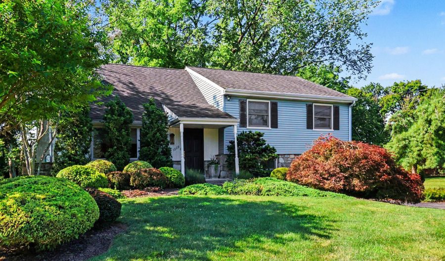 1229 HOFFMAN Rd, Ambler, PA 19002 - 4 Beds, 3 Bath