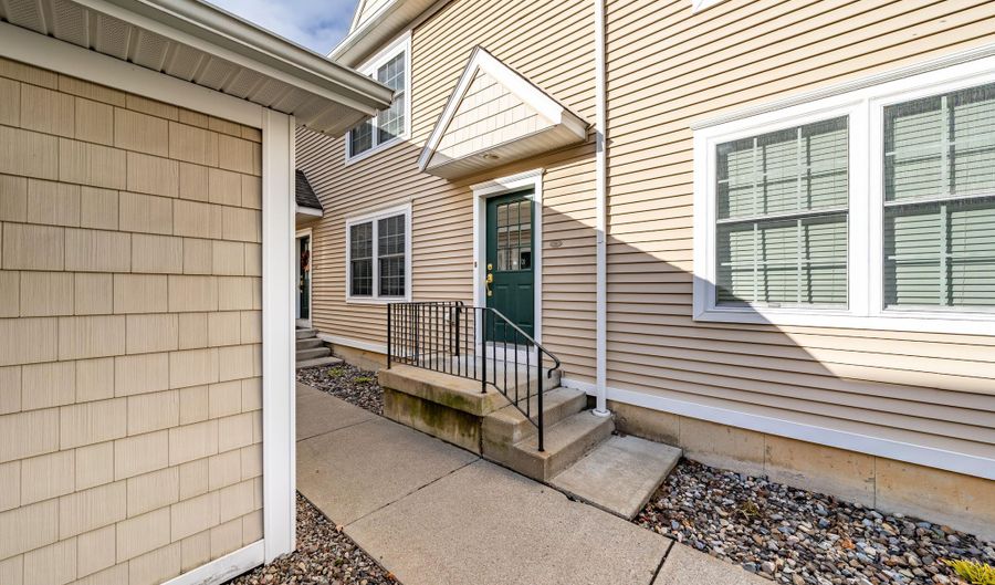 1112 Western Ave 4, Albany, NY 12203 - 2 Beds, 2 Bath