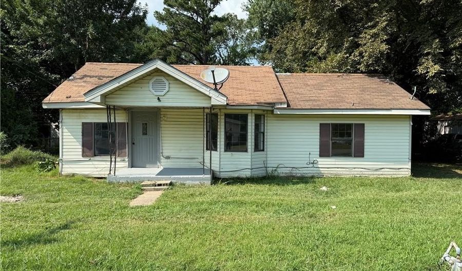 422 London St, Alma, AR 72921 - 3 Beds, 2 Bath