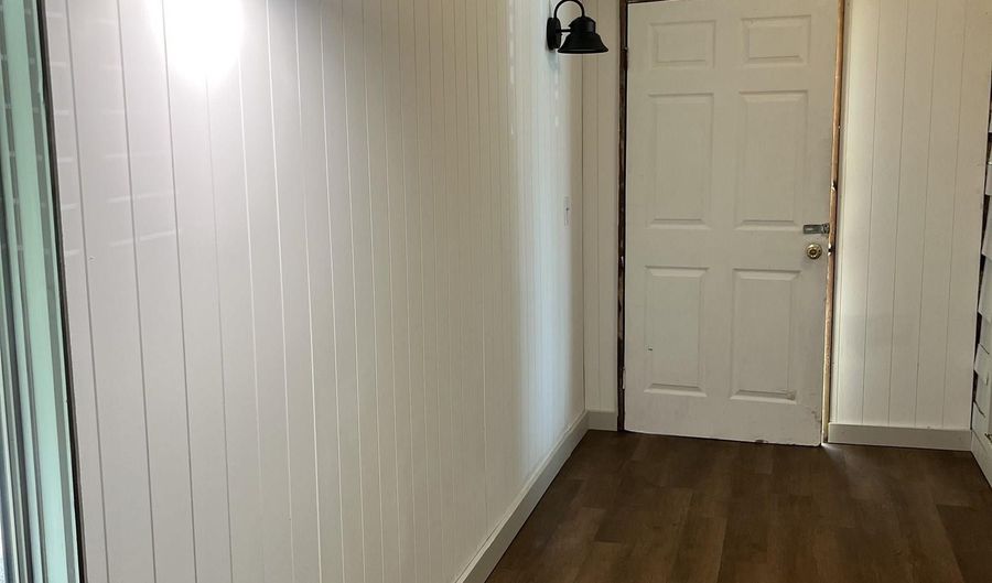 345 Hawkins St, Batesville, AR 72501 - 2 Beds, 1 Bath