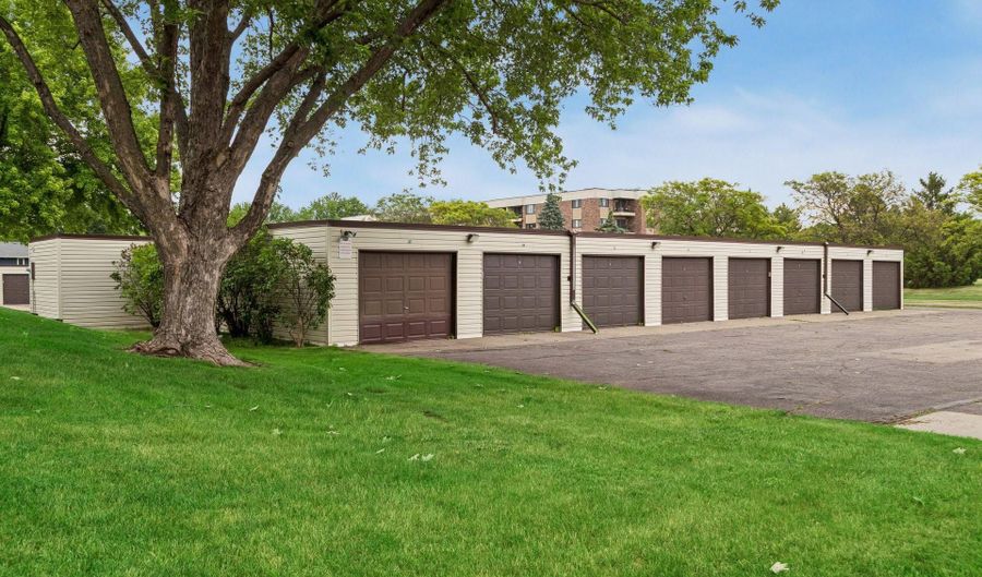 14630 Garrett Ave 401, Apple Valley, MN 55124 - 2 Beds, 1 Bath