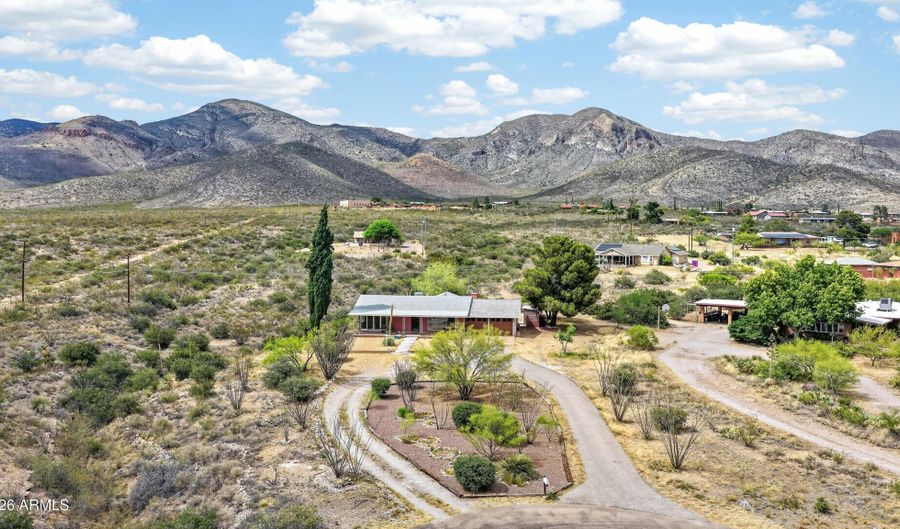89 E PIMA Dr, Bisbee, AZ 85603 - 2 Beds, 2 Bath