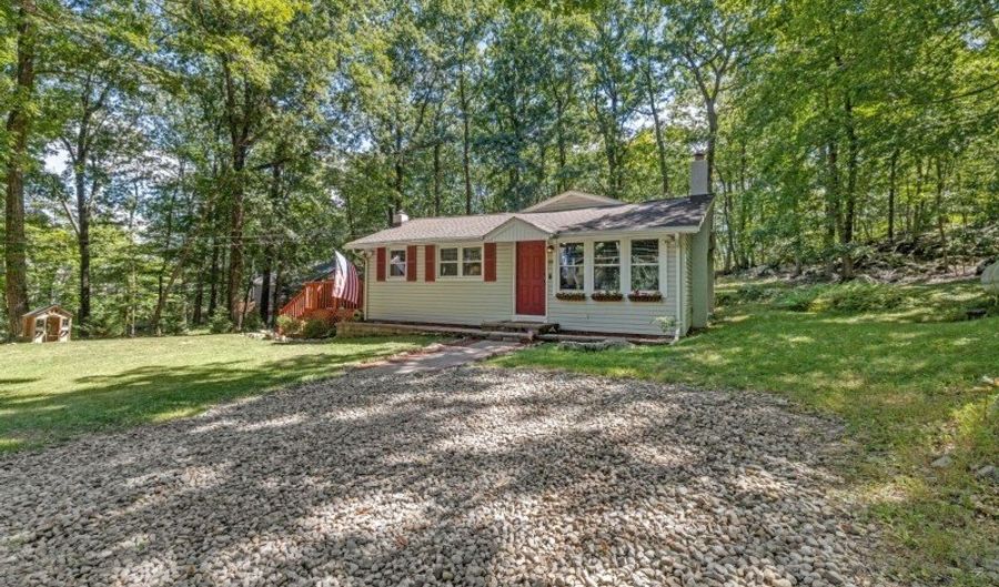 44 Appleseed Rd, Alloway, NJ 07461 - 2 Beds, 2 Bath