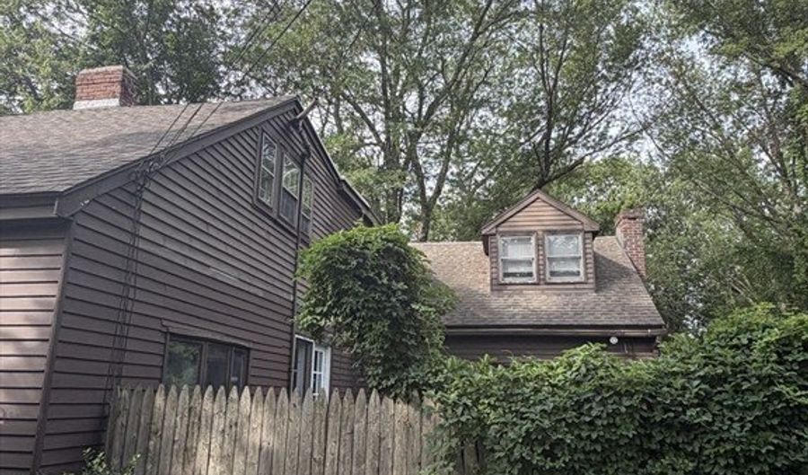 32 River Rd, Andover, MA 01810 - 3 Beds, 3 Bath