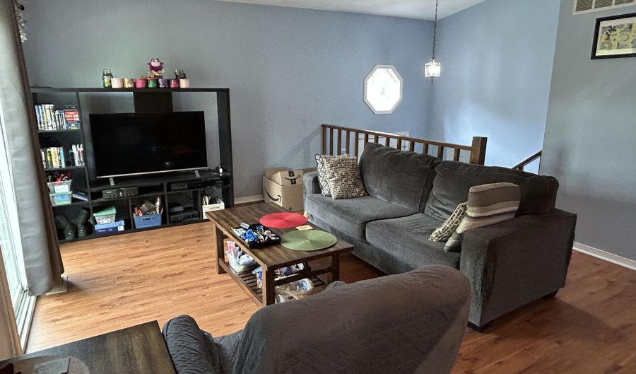7580 Castleton Farms W Dr, Indianapolis, IN 46256 - 3 Beds, 3 Bath