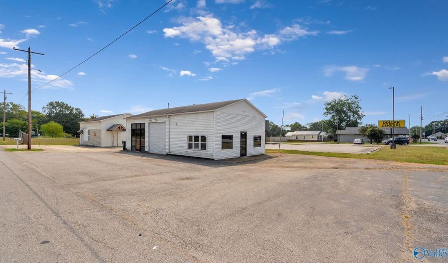 1214 N Jefferson St, Athens, AL 35611 - 0 Beds, 0 Bath