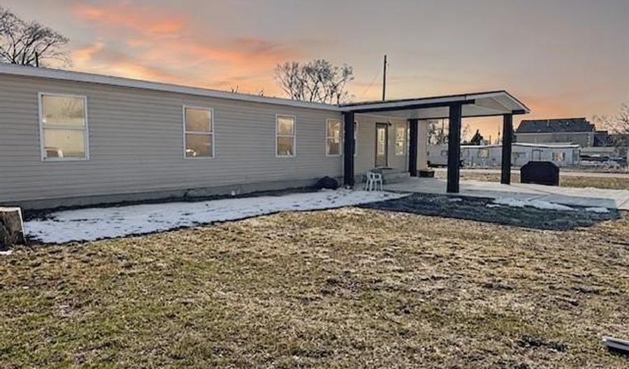 1811 Falls Ave, American Falls, ID 83211 - 4 Beds, 2 Bath