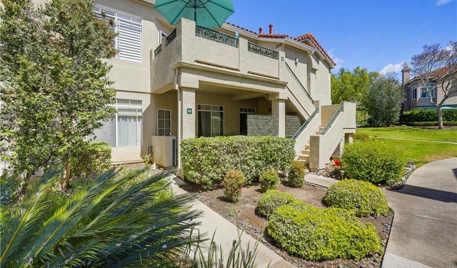 102 Cinnamon Teal, Aliso Viejo, CA 92656 - 2 Beds, 2 Bath