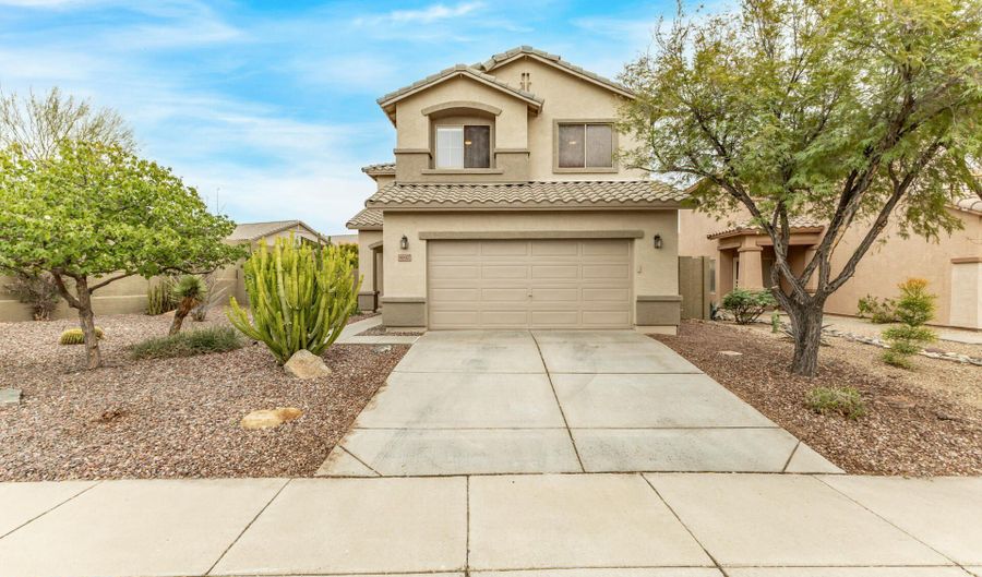 40927 N Columbia Trl, Anthem, AZ 85086 - 4 Beds, 3 Bath