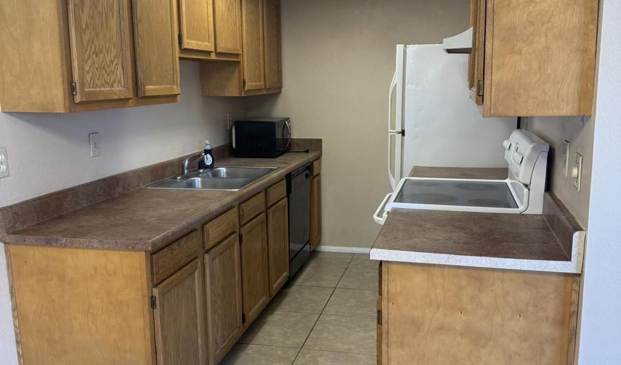 286 W PALOMINO Dr 118, Chandler, AZ 85225 - 2 Beds, 2 Bath