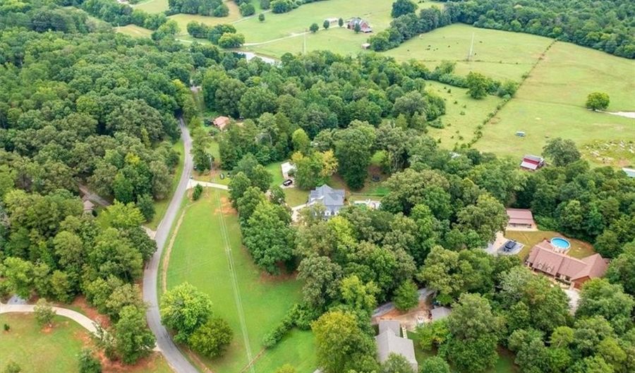 330 Flint Hill Rd, Aragon, GA 30104 - 5 Beds, 5 Bath