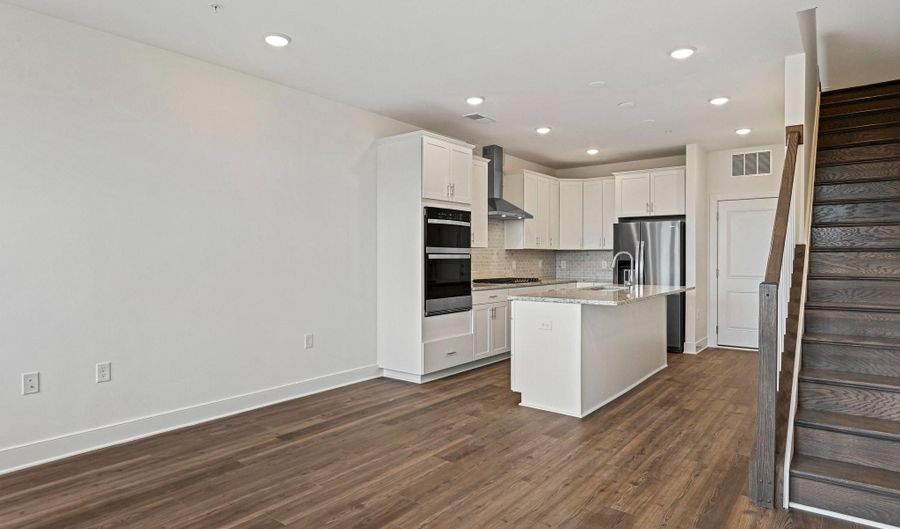 19872 YELLOW DAISY Ter, Ashburn, VA 20147 - 3 Beds, 3 Bath