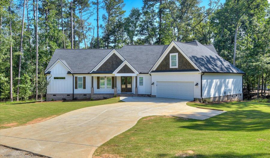 1199 Pawnee Dr, Lincolnton, GA 30817 - 4 Beds, 5 Bath