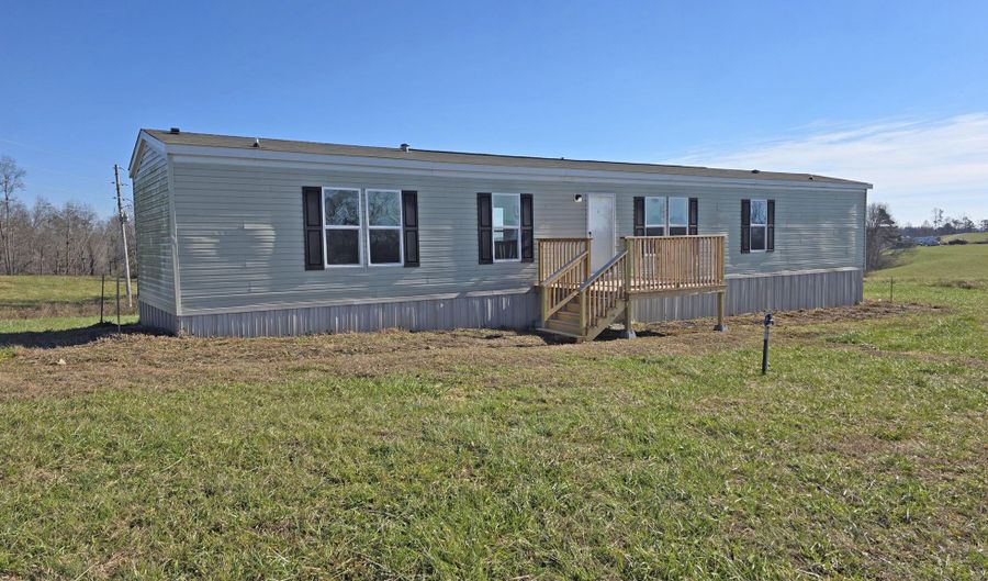 30 Nichols Branch Rd, Annville, KY 40402 - 3 Beds, 2 Bath