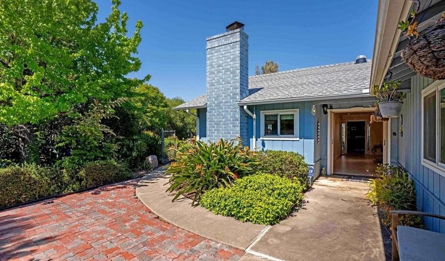 5221 Olive Hill Rd, Fallbrook, CA 92028 - 7 Beds, 4 Bath