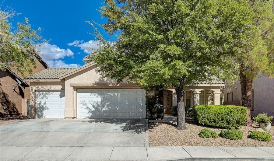 3028 Carbondale St, Las Vegas, NV 89135 - 4 Beds, 3 Bath