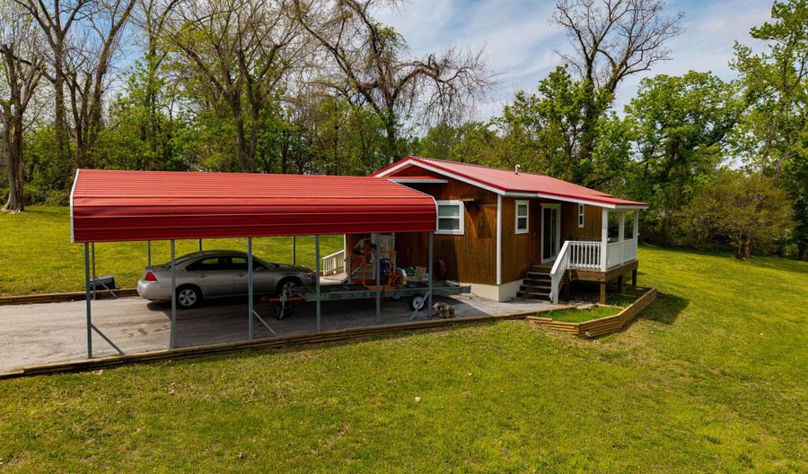 819 E Washington Ave, Ava, MO 65608 - 2 Beds, 2 Bath