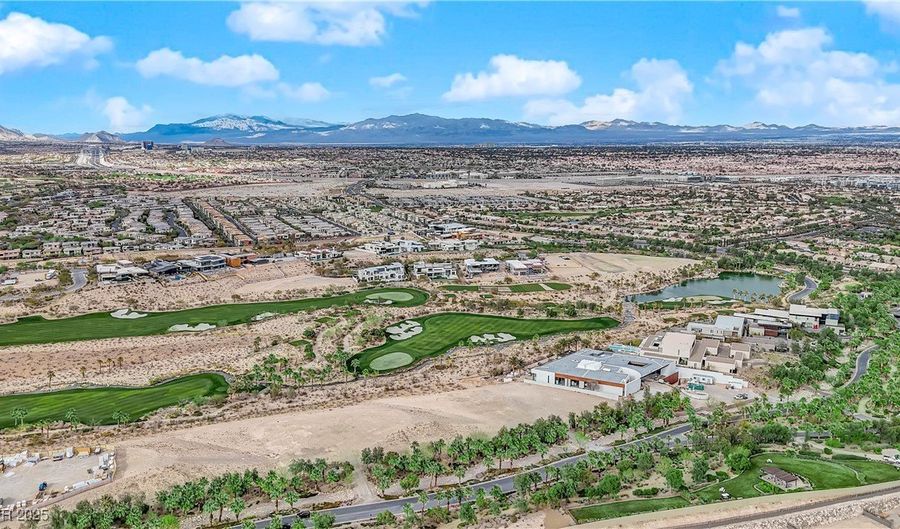11049 Concord Valley Dr, Las Vegas, NV 89135 - 4 Beds, 4 Bath