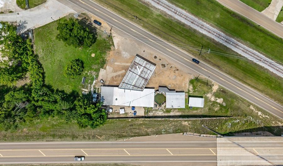 80 Broadway St, Batesville, MS 38606 - 0 Beds, 0 Bath