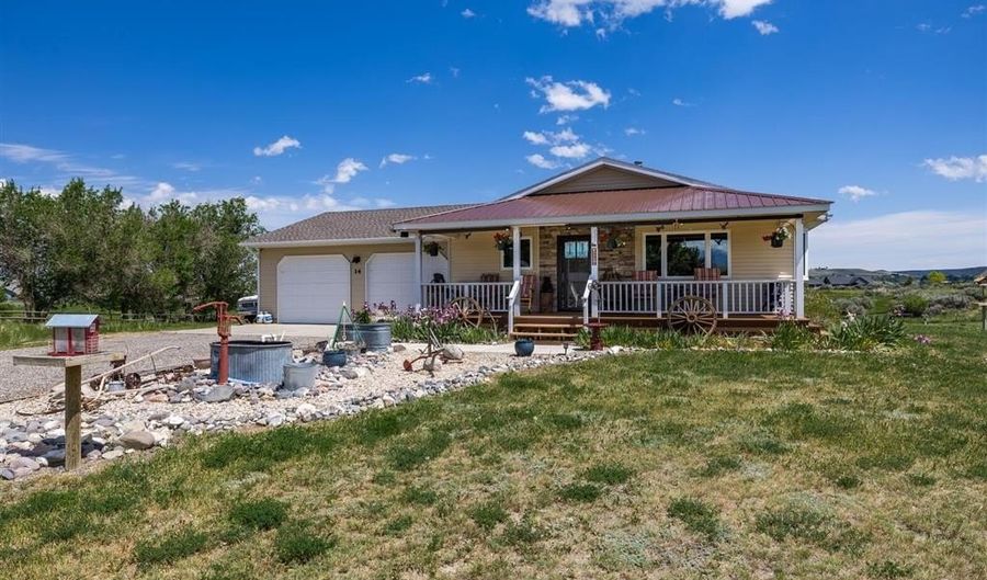 14 Absoraka Dr, Cody, WY 82414 - 5 Beds, 3 Bath