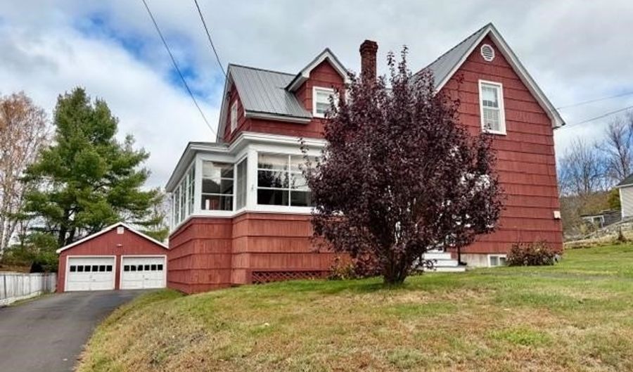 437 Forbush Ave, Berlin, NH 03570 - 3 Beds, 2 Bath