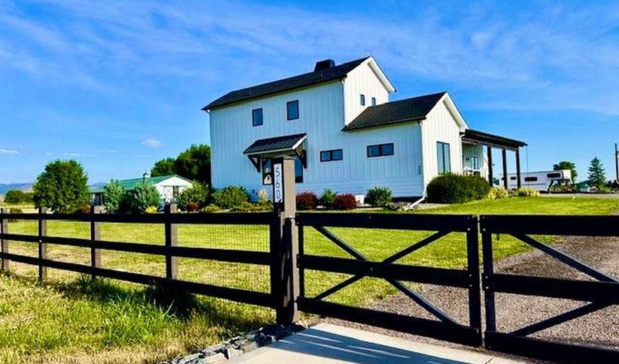 560 Talons Reach Run, Berthoud, CO 80513 - 3 Beds, 4 Bath