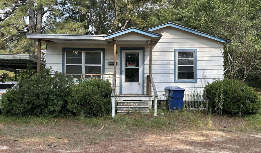 1017 NE Washington St, Brookhaven, MS 39601 - 3 Beds, 1 Bath