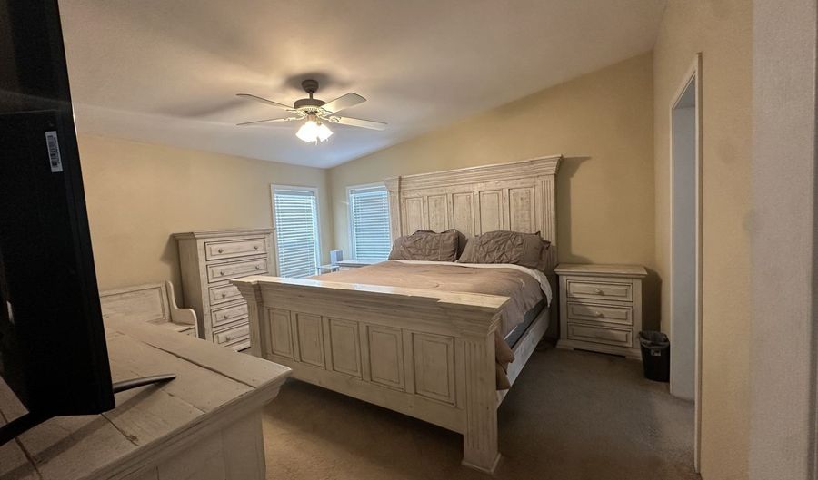 711 ELM St, Carlin, NV 89822 - 3 Beds, 2 Bath