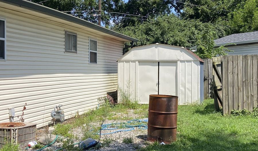 2854 Merts Dr, Indianapolis, IN 46237 - 4 Beds, 1 Bath