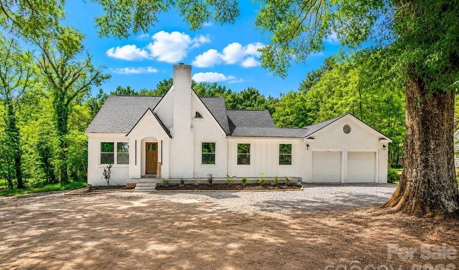 4115 N Sharon Amity Rd, Charlotte, NC 28205 - 4 Beds, 3 Bath