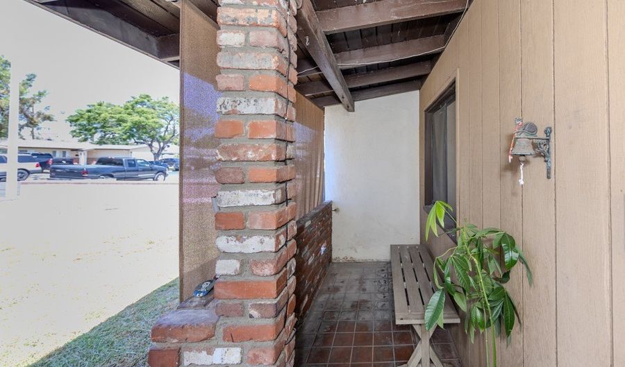 616 S Boxwood St, Anaheim, CA 92802 - 4 Beds, 2 Bath