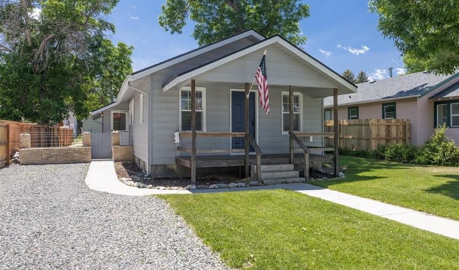 932 Cody Ave, Cody, WY 82414 - 2 Beds, 1 Bath