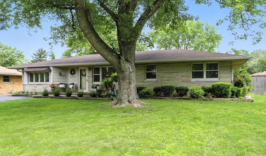 7113 Chandler Dr, Indianapolis, IN 46217 - 3 Beds, 2 Bath