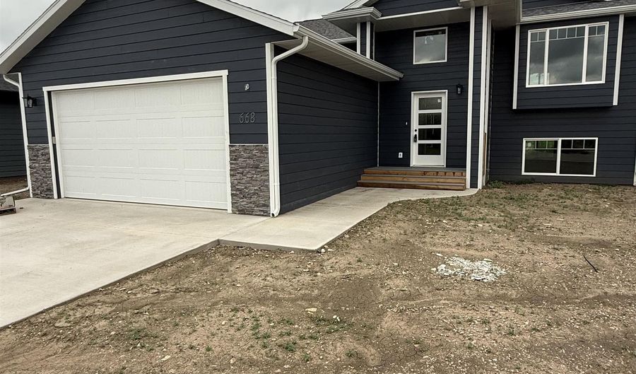 668 Eagle Ct, Box Elder, SD 57719 - 4 Beds, 3 Bath