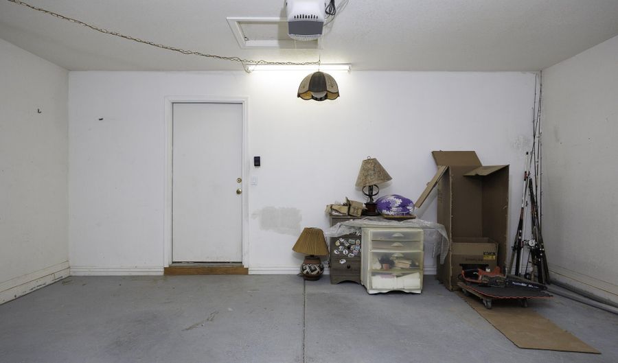 10990 W GUAYMAS Dr, Arizona City, AZ 85123 - 3 Beds, 2 Bath