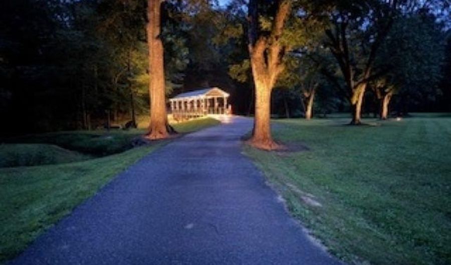 1250 OLD DOWNING MILL Rd, Anniston, AL 36207 - 3 Beds, 3 Bath