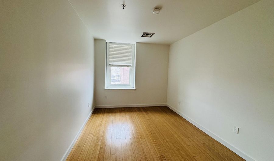 131 Main St 407, Burlington, VT 05401 - 1 Beds, 1 Bath