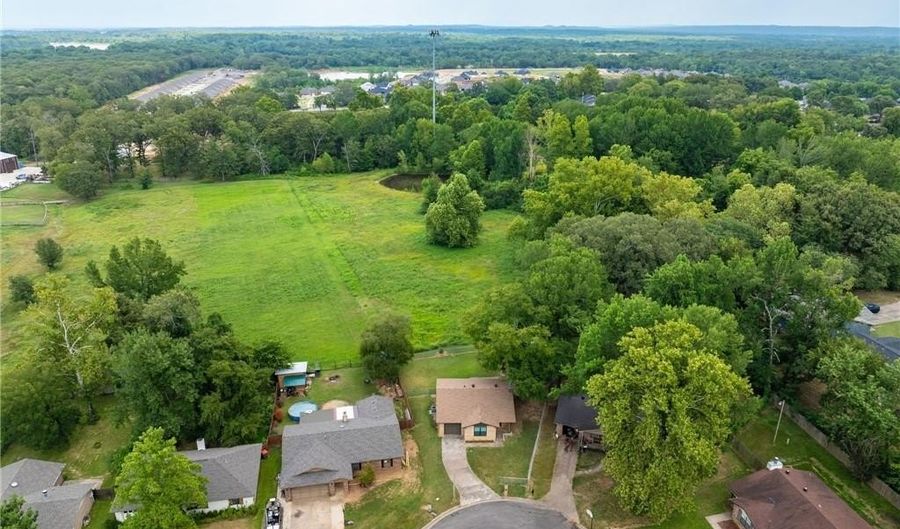 502 O St, Barling, AR 72923 - 2 Beds, 1 Bath