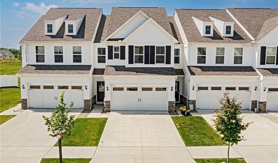 855-2 Dipper Ln, Aurora, OH 44202 - 3 Beds, 3 Bath