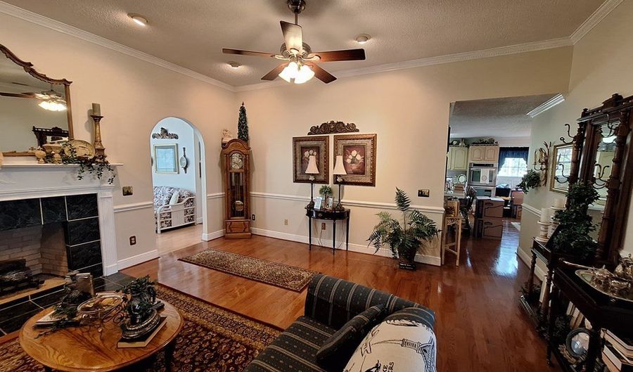 250 Weatherly Dr, Baxley, GA 31513 - 3 Beds, 3 Bath