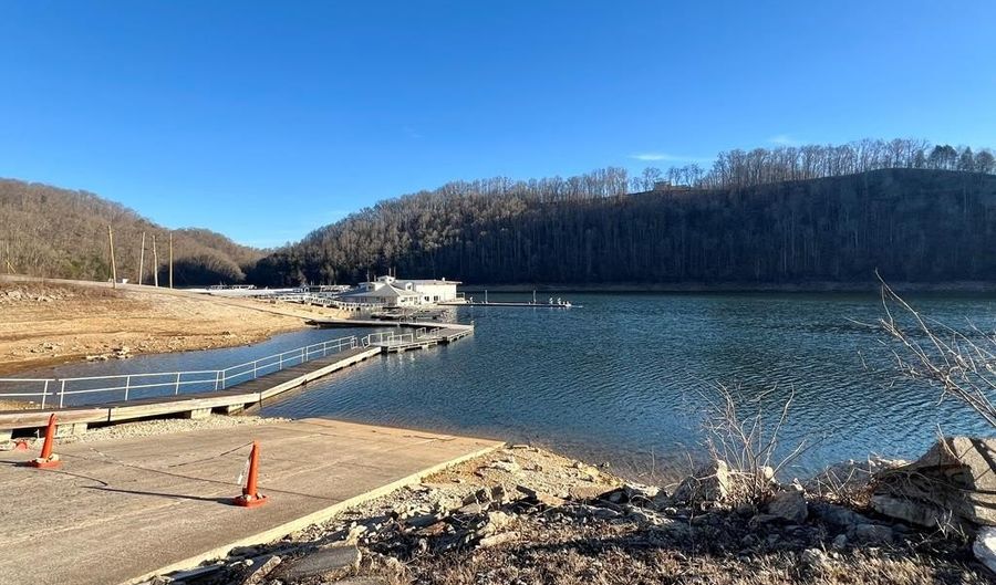 10340 Goff Ridge Rd, Baxter, TN 38544 - 3 Beds, 3 Bath