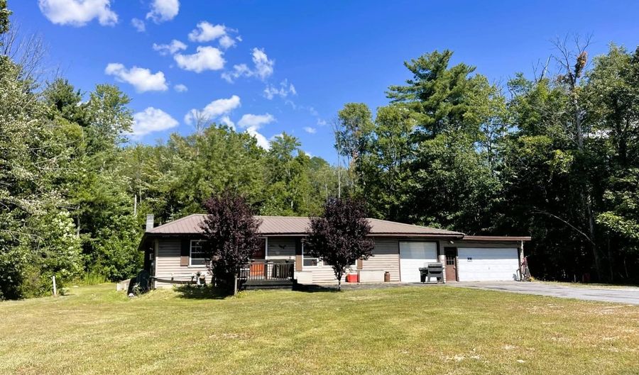 3841 State Highway 30, Amsterdam, NY 12010 - 3 Beds, 1 Bath