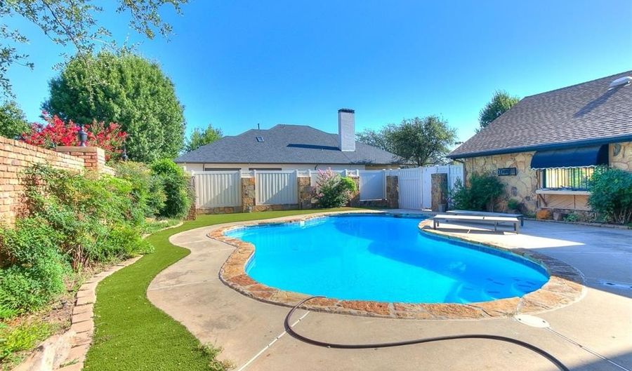 8101 Brownsville Ln, Bethany, OK 73008 - 5 Beds, 4 Bath