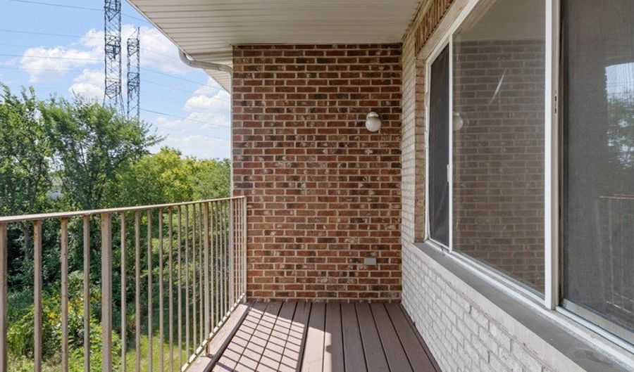 881 N Swift Rd 306, Addison, IL 60101 - 2 Beds, 2 Bath