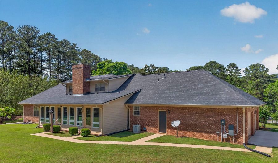 360 KELLY LYNN Dr, Anniston, AL 36207 - 5 Beds, 7 Bath