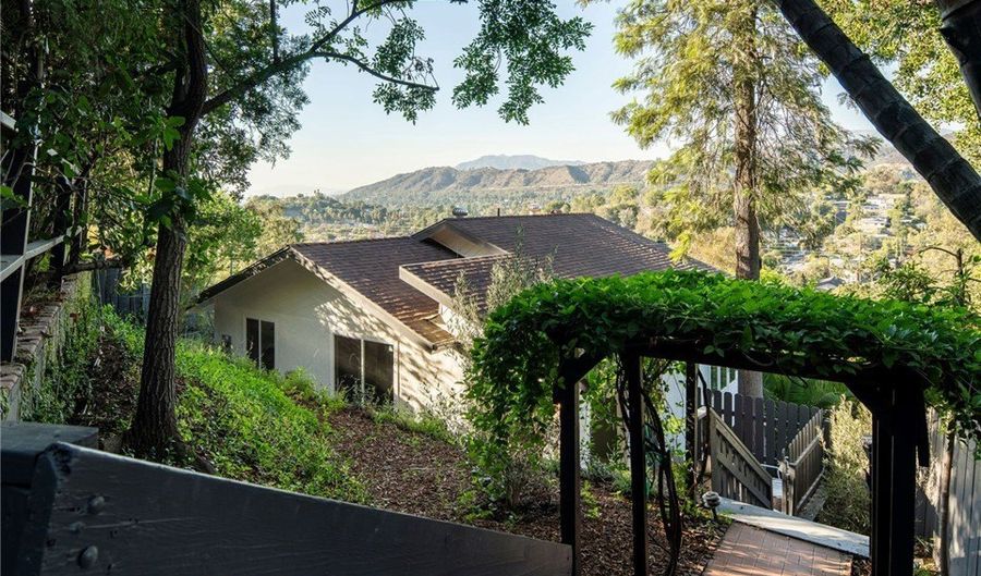 1321 Wildwood Dr, Los Angeles, CA 90041 - 3 Beds, 2 Bath