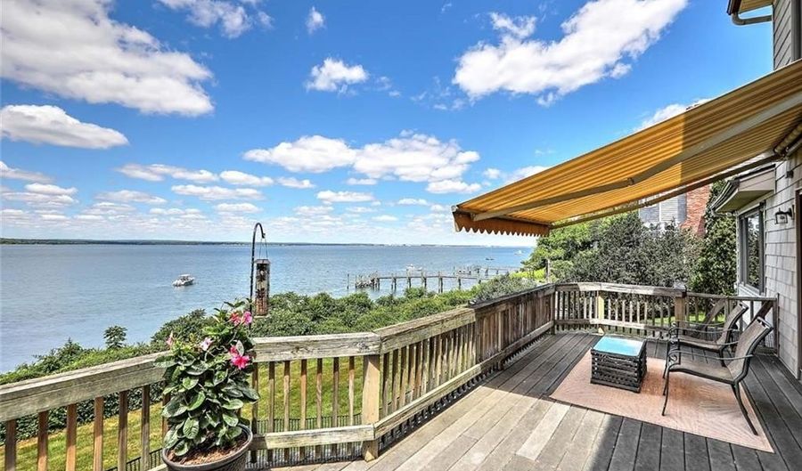 129 Seaside Dr, Jamestown, RI 02835 - 3 Beds, 3 Bath