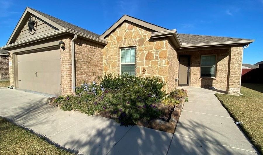 207 Park Ave, Anna, TX 75409 - 4 Beds, 2 Bath