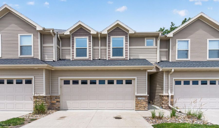 2707 Bobcat Dr, Ames, IA 50014 - 3 Beds, 3 Bath